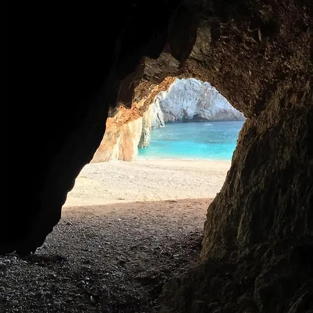 Kallimos アパート *