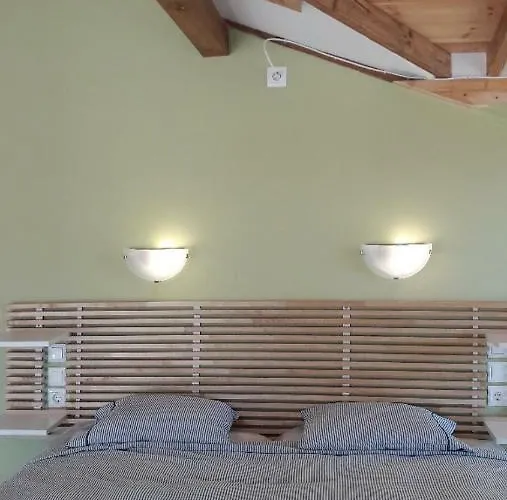 アパート Kallimos ヴァシリキ